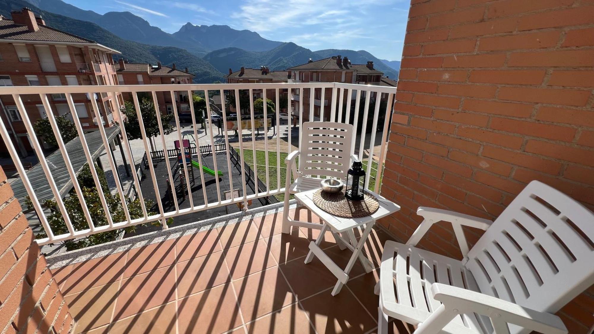 Apartament Reformat Al Bergueda 6P Sant Jordi de Cercs Buitenkant foto